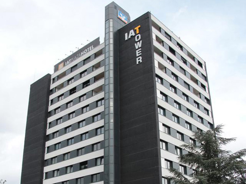 IAT-Tower von außen