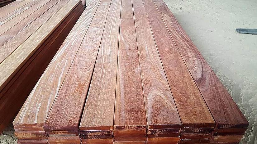 Cumaru-Holz Qualitätsprüfung